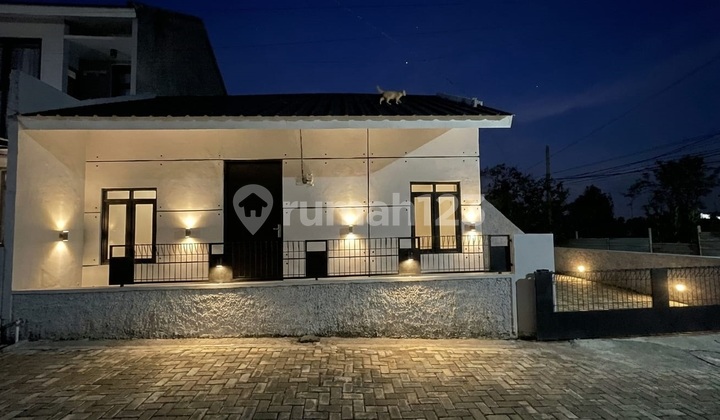 Dijual Rumah Baru Type Industrial Cihanjuang Atas Bandung Barat Dijual Rumah Baru Type Industrial Cihanjuang Atas Bandung Barat