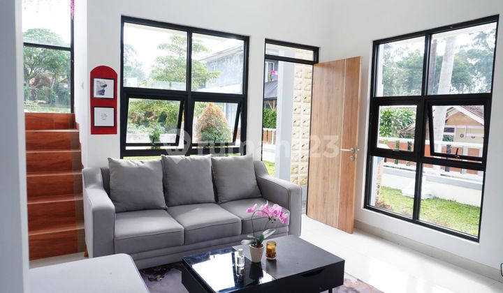Rumah Manoko Full Furnish Baru Minimalis 2 Lantai Nego Lembang Daerah Nyaman dan Sejuk Posisi Hook