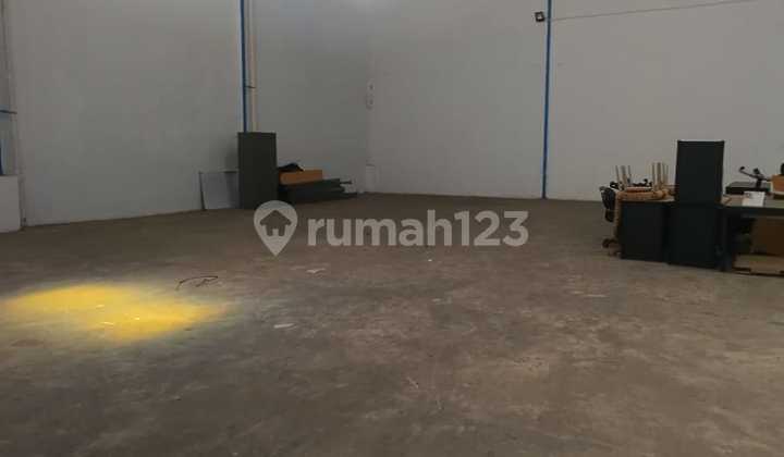 Gudang Berlokasi Strategis Siap Pakai di Daan Mogot Jakarta Barat Gudang Berlokasi Strategis Siap Pakai di Daan Mogot Jakarta Barat