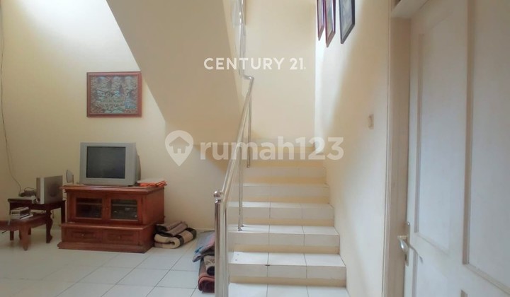 Spacious Good House Easy Access Near Public Facilities in Modern Park 2