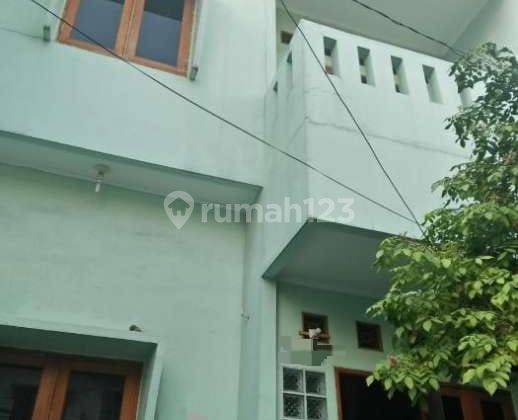 Dijual Rumah Murah 3 Lantai di Kartini, Jakarta Pusat 2