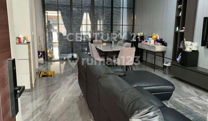 Furnished Residential House in Citra Garden Puri Semanan Cheap Negotiable