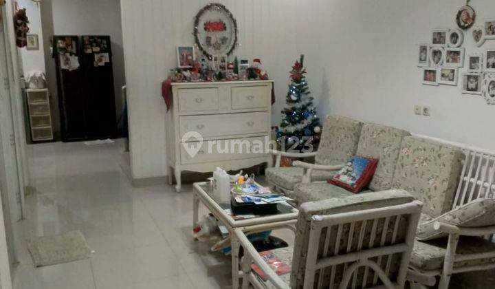 Di Jual Rumah Siap Huni Taman Ratu 2