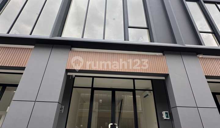 For Rent: Brand New Shop House in a Very Strategic Location at Gading Serpong