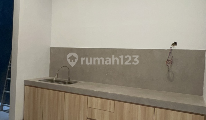 Brand New Luxury House in Alam Sutera with Elevator 2