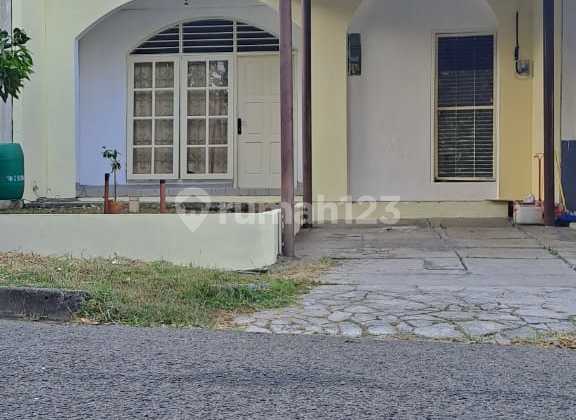 For Rent East Bekasi House Comfortable Spacious 3+1 Bedrooms. Affordable Price For Rent East Bekasi House Comfortable Spacious 3+1 Bedrooms. Affordable Price