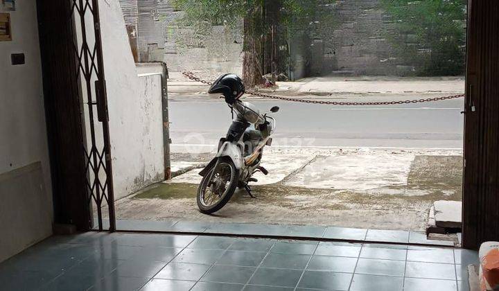 Dijual 2 Ruko Besar Gandeng Semarang Utara, Purwosari, Poncol besar Rapi siap pakai 2 lantai jalan ramai dekat stasiun. Bisa dijadikan kantor plus kos2an 2