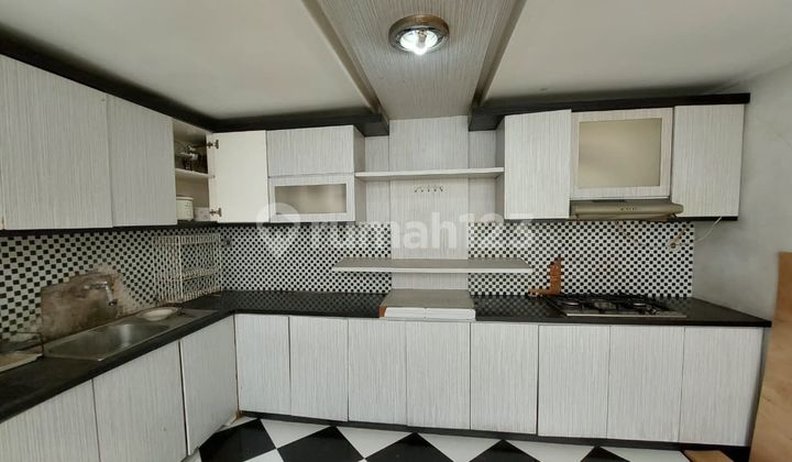 Comfortable Minimalist 2-Story House in Turangga 2