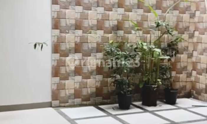 rumah minimalis modern di dalam komplek inhoftank 2