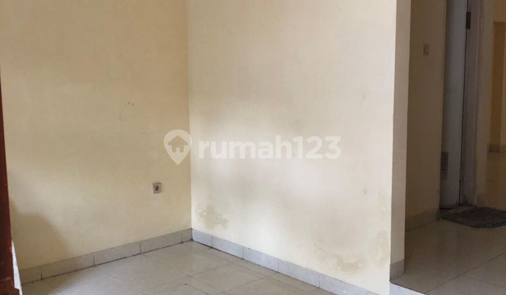 a newly renovated well-maintained large house in setra duta mainroad 2