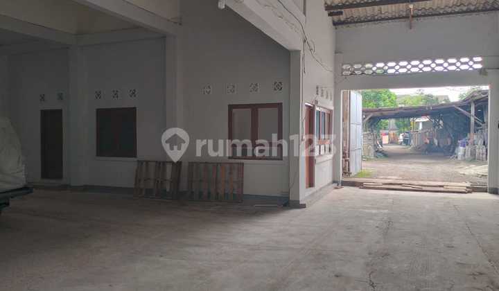 gudang siap pakai strategis di mainroad soekarno hatta