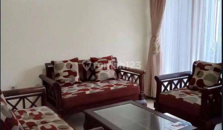 Rumah Nyaman Modern 2 Lantai di Cigadung  1