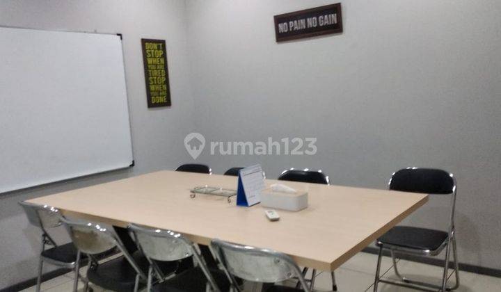 Ruko Furnish Kantor Sangat Strategis Dengan Bangunan 3 Lantai 2