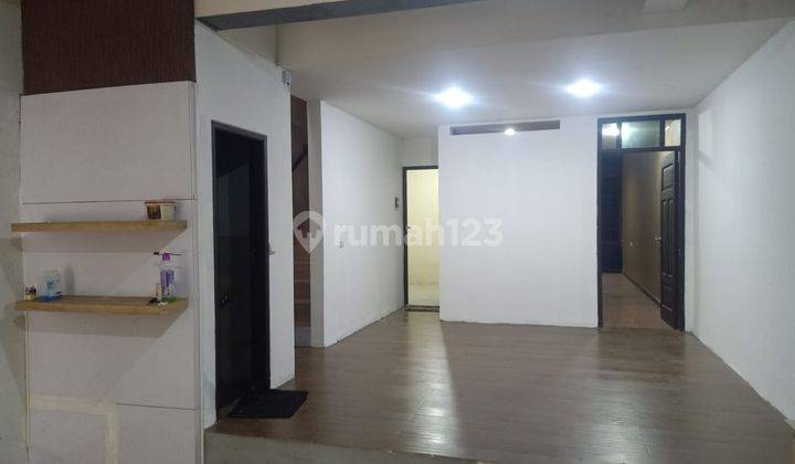 Disewakan Rumah Cantik di Terusan Sutami Bisa Untuk Kantor 1