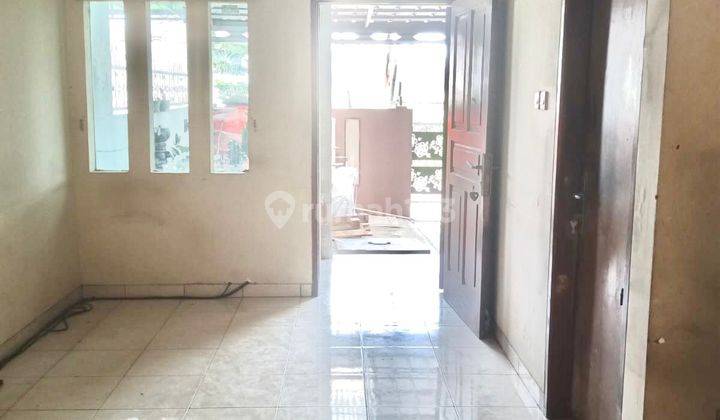 Disewakan Rumah Lokasi Strategis Dan Aman di Mekar Wangi 2