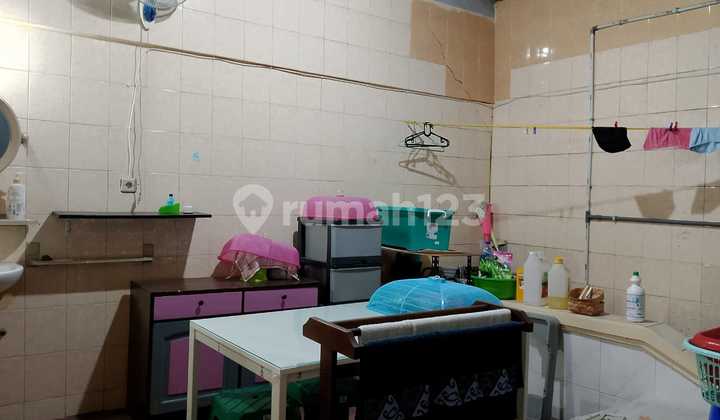 rumah nyaman minimalis lokasi di sumber sari