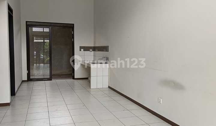 rumah nyaman minimalis di kota baru parahyangan 2