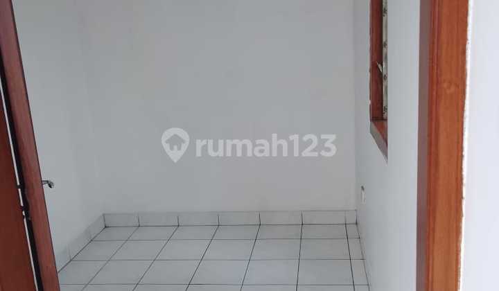 Rumah Asri dan Terawat Lokasi di Pondok Hijau 2