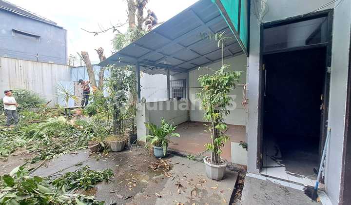 Warehouse in a Strategic Location in the Cibaduyut Area Warehouse in a Strategic Location in the Cibaduyut Area