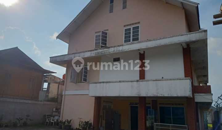 Jual hitung tanah saja Villa cantik nan sejuk di Lembang