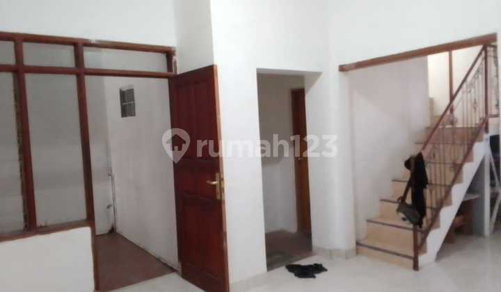 Rumah Cantik dan Nyaman Lokasi di Talaga Bodas