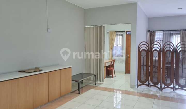 Modern Minimalist Serene House in Pondok Hijau