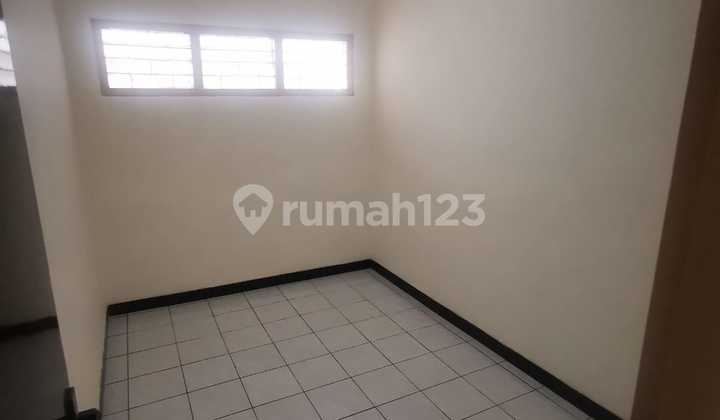 For Sale Classic house motorcycle access ready to use in the center of Bandung very strategic. 2