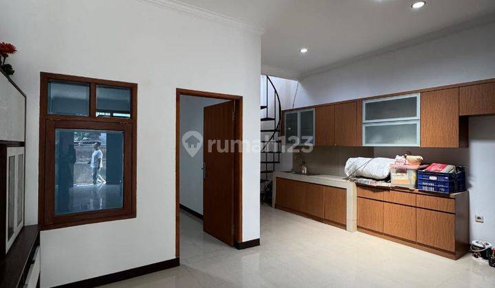 rumah bisa untuk jadi kantor di leuwi panjang 1