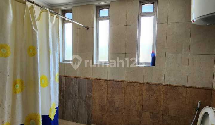 Rumah Lokasi Strategis Nyaman di Kota Baru Parahyangan 2