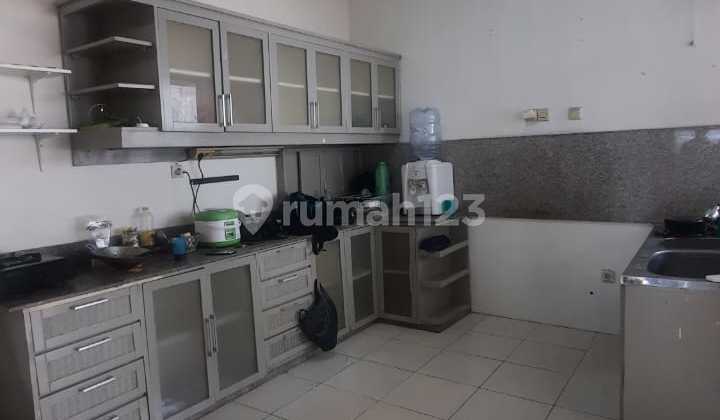 Rumah Nyaman Modern di Kota Baru Parahyangan 2