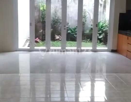 rumah siap huni minimalis nyaman di kota baru parahyangan