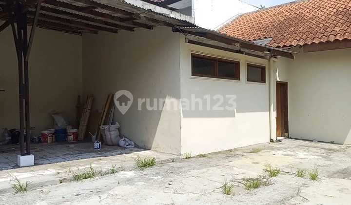 rumah cocok untuk gudang atau produksi di sayap taman kopo indah