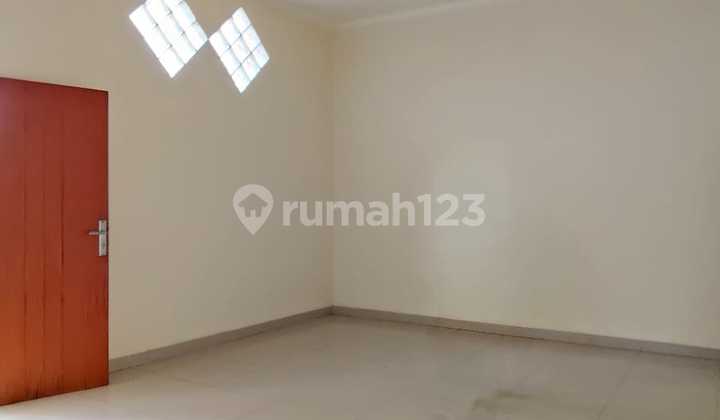 rumah nyaman 2 lantai hommey di daerah turangga 2