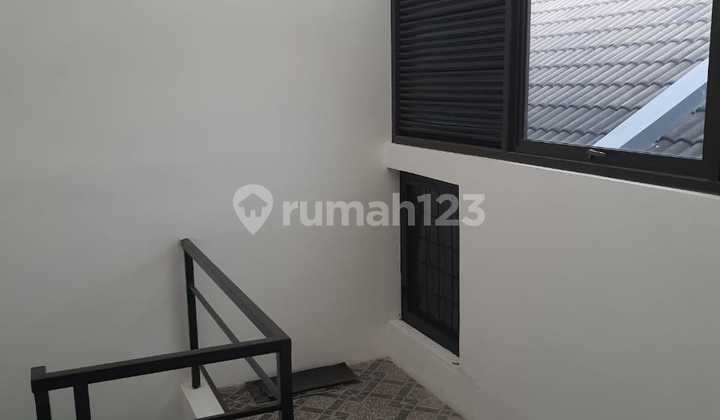 Comfortable Modern Minimalist House in Batununggal Complex 2