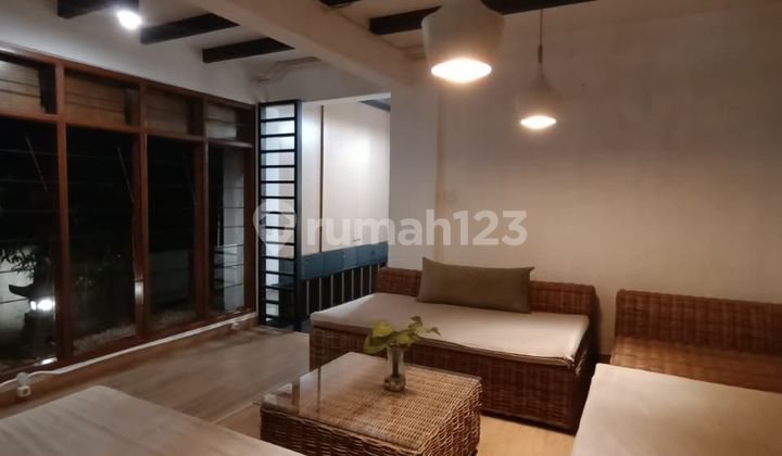 ruang usaha ex coffee shop di sayap ciumbuleuit lokasi strategis