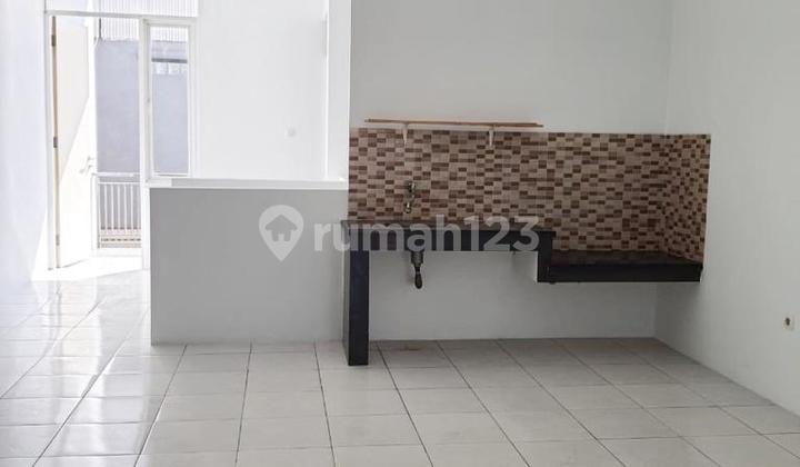 Shop house in a strategic location at Taman Holis Indah 2