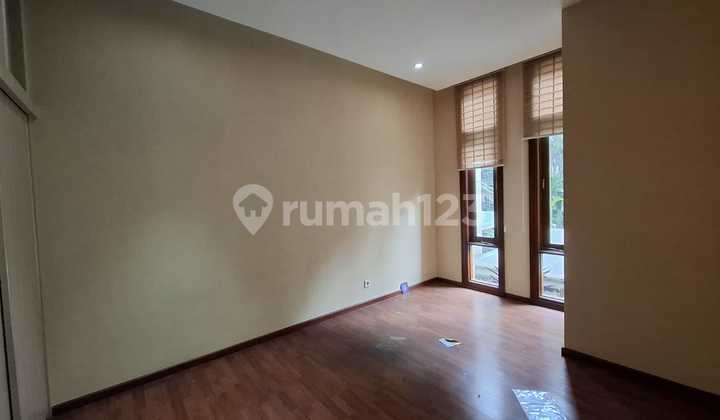 rumah 3 lantai nyaman sejuk di bale pakuan 