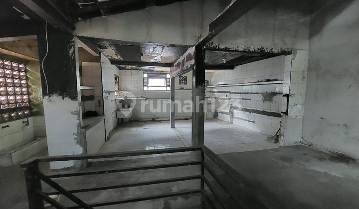 Shop House on Main Road Setiabudi 2 Floors Strategic Location