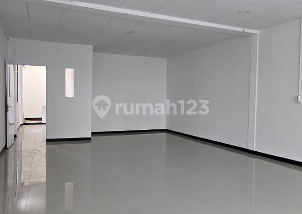 Shop House Location on Karapitan Main Road, Ready for Use