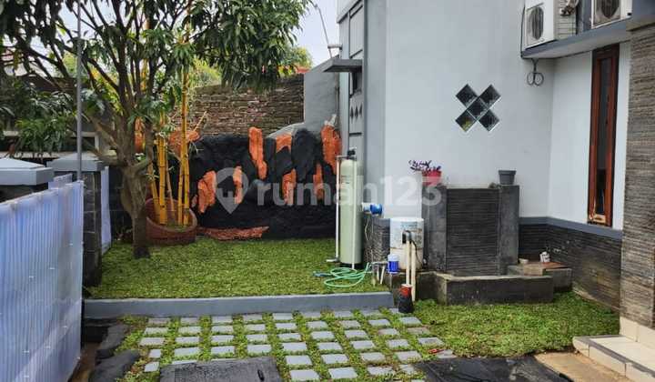 Jual rumah modern minimalis siap huni dalam komplek elite suryalaya