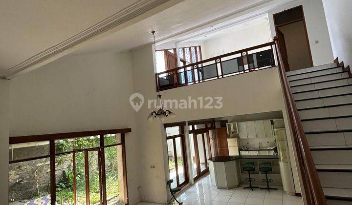 Rumah Cantik Modern di Komplek Parahyangan Permai 1