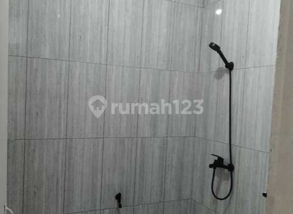 Shop house or business space in a strategic location, Melong Cijerah. Shop house or business space in a strategic location, Melong Cijerah.