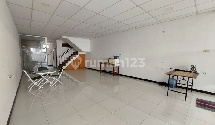 comfortable 2-story house suitable for an office in turangga