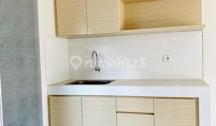 rumah nyaman minimalis 2 lantai di summarecon 2