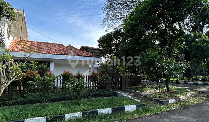 Modern comfortable house in the Riau wing, suitable for an office. 2