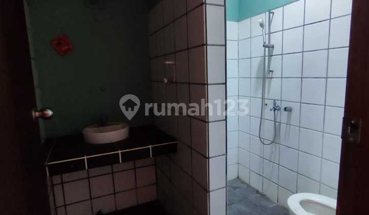 house on the main road in Turangga suitable for business 2