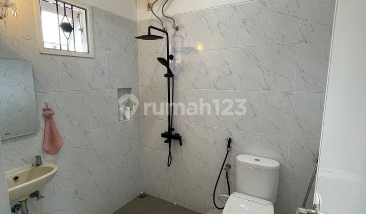 DIJUAL RUMAH CANTIK SEMI FURNISHED Puspita Loka BSD 2