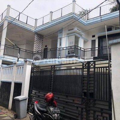 Rumah 2 Lantai Bagus Dan Menarik Di Jual Di Kali Sari 1