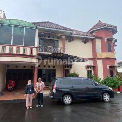 Rumah mewah dan Bagus di jual di puri permata Asri 1