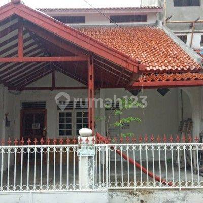 Rumah Bagus Dan Indah Di Jual.cepat Di Jl Hibrida 1